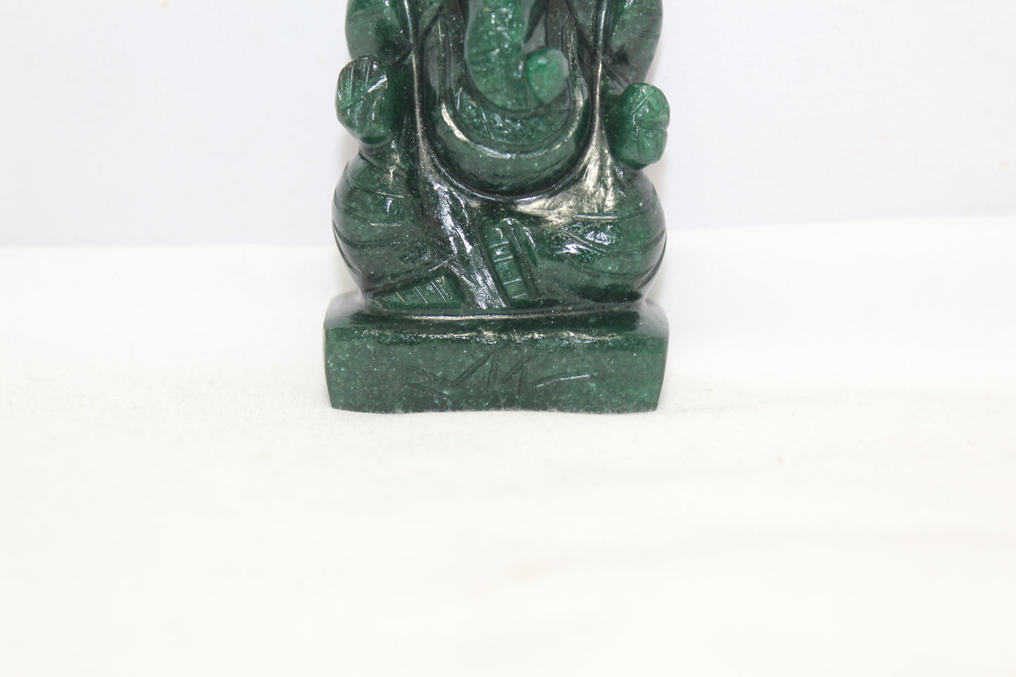 Statue Idol God Lord Ganesha Ganesh Figurine Natural Green Jade Stone E125